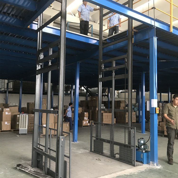 導軌式升降貨梯